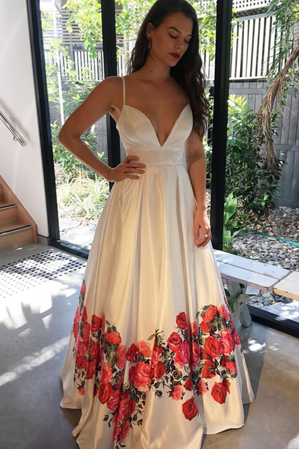 White spaghetti outlet strap prom dress